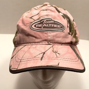 Women’s Pink camouflage baseball cap